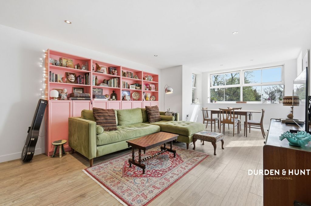 Additional image 3 of 2 bed flat for saleHigh Road, Shore Point IG9