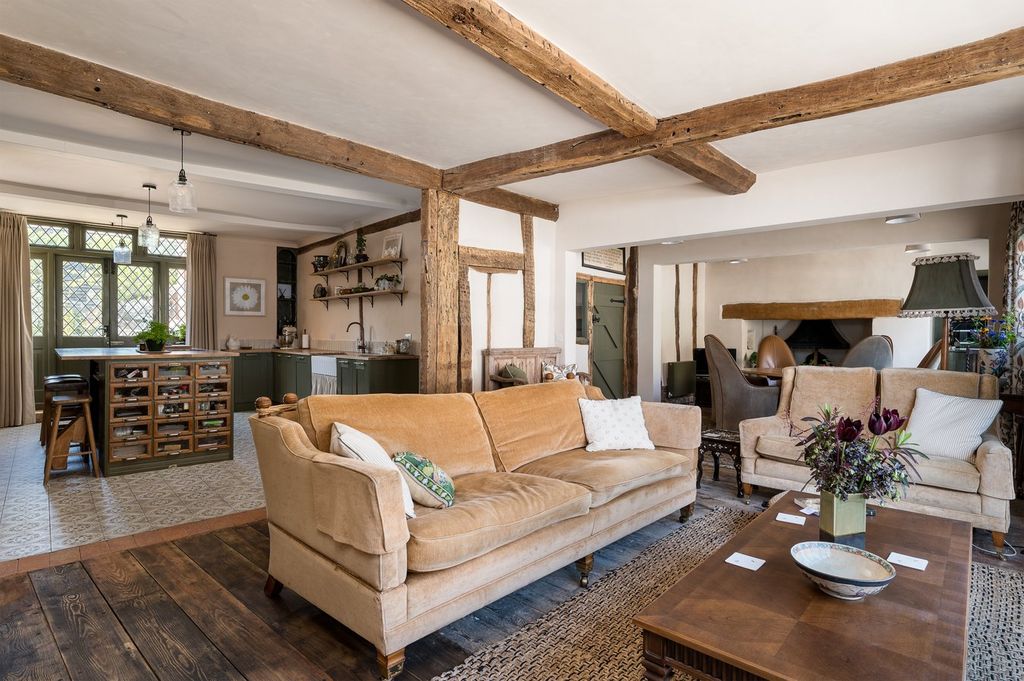 Additional image 4 of 5 bed detached house for saleHigh Street, Elstow, Bedfordshire MK42
