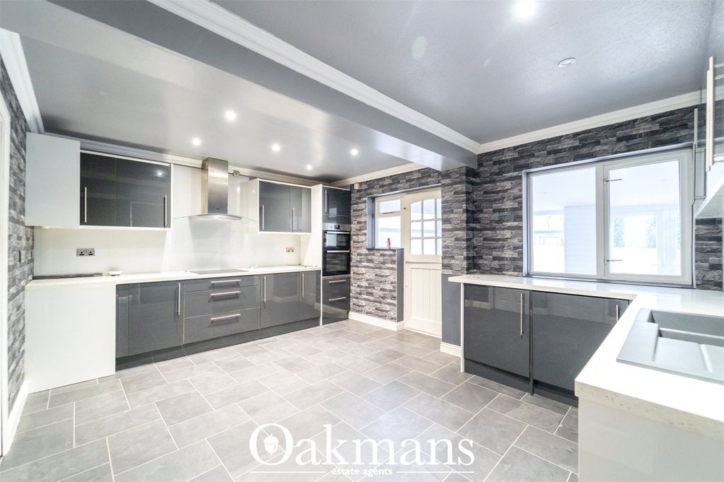 Additional image 2 of 5 bed semi-detached house for saleCotswold Way, Bromsgrove, Worcestershire B61