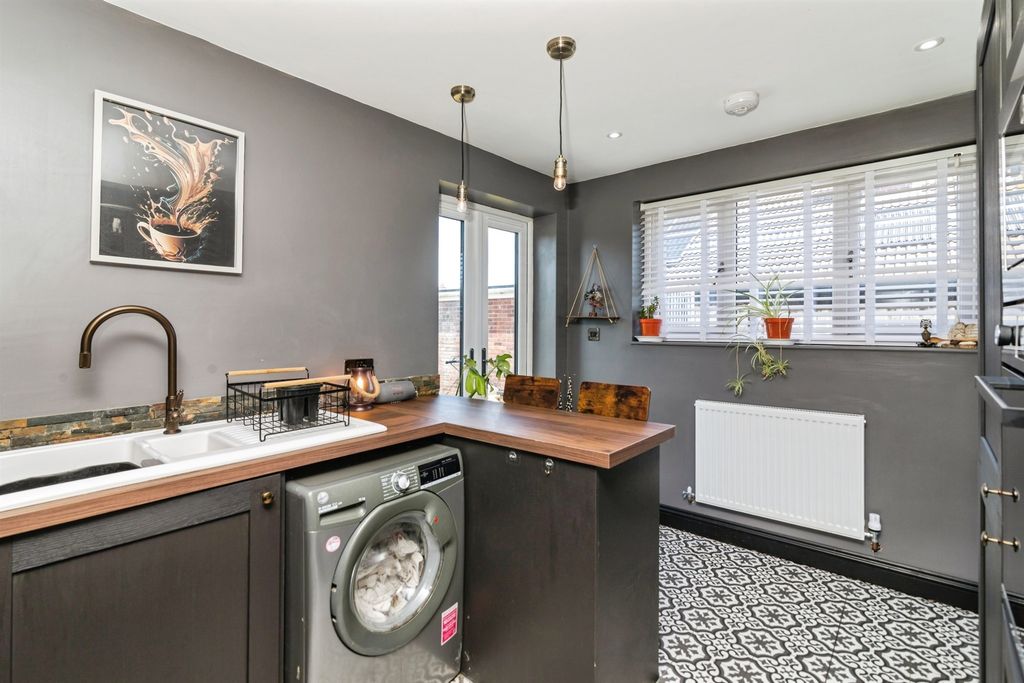 Additional image 8 of 3 bed detached bungalow for saleConey Hill, Beccles NR34