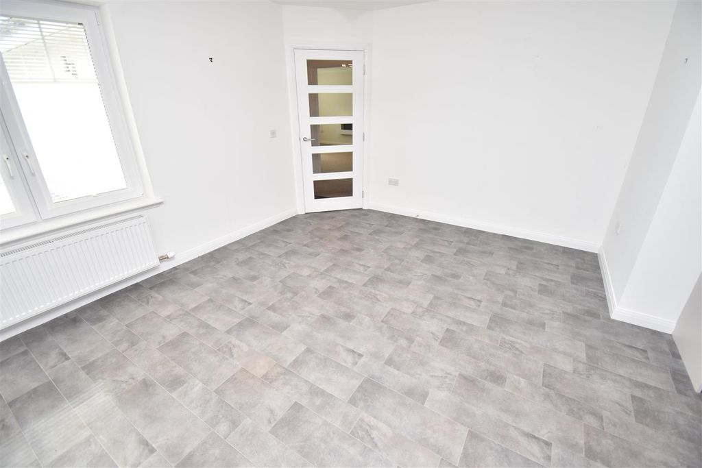 Additional image 5 of 3 bed detached bungalow for sale7 Dolphin Drive, Fortrose IV10