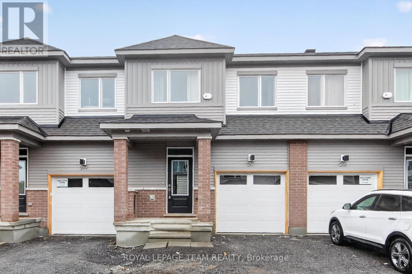 297 LES EMMERSON DRIVE