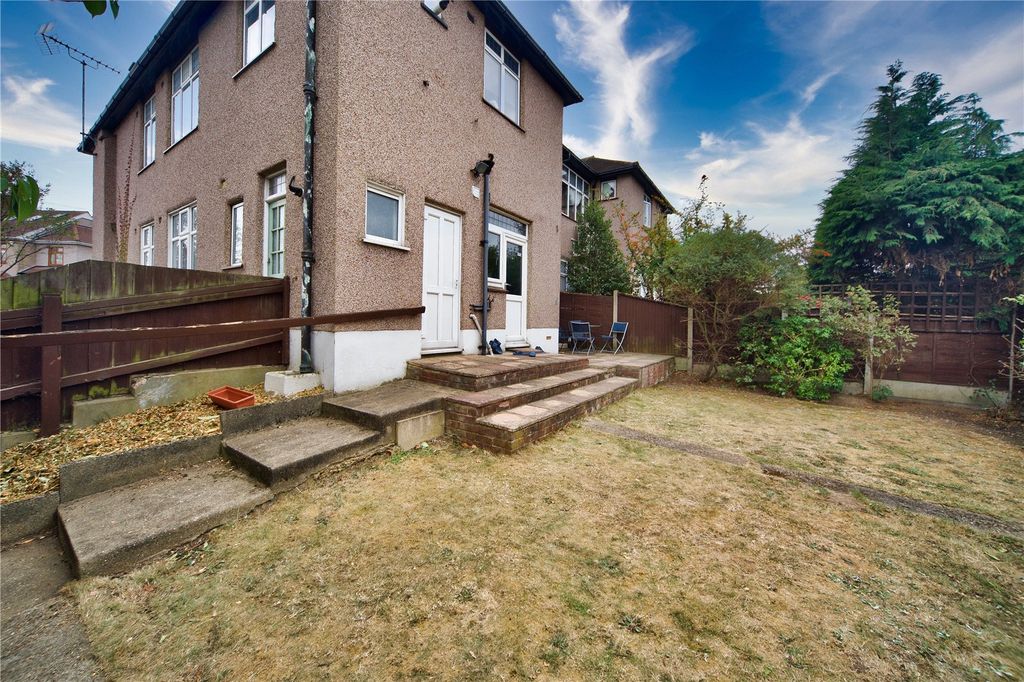 Additional image 12 of 2 bed flat for saleThe Drive, Barking IG11