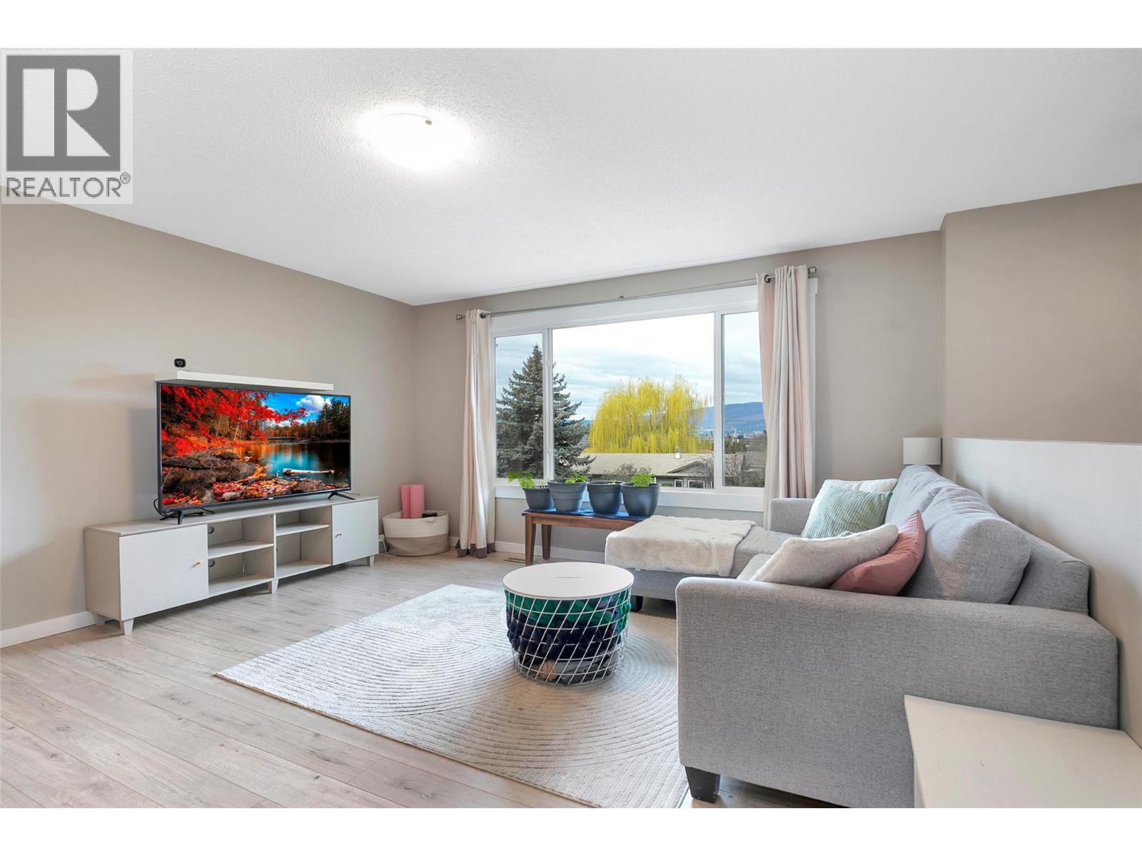 Additional image 2 of 805 Camelia Road, Kelowna, BC, V1X3M9
