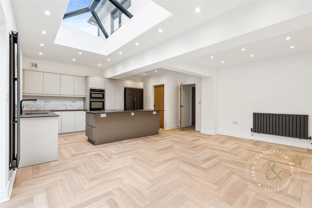 Additional image 11 of 3 bed detached house for saleEast Rise, Llanishen, Cardiff CF14