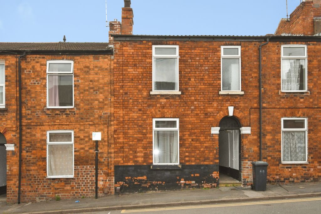 2 bed terraced house for saleBaggholme Road, Lincoln LN2