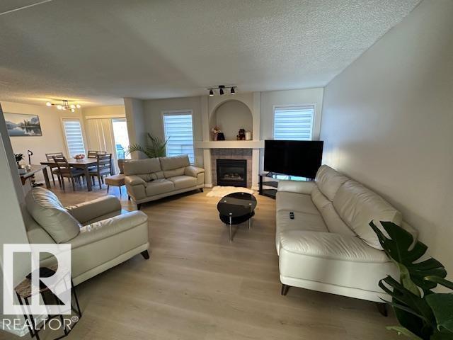 Additional image 3 of 9806 179 Avenue NW, Edmonton, AB, T5X6A6