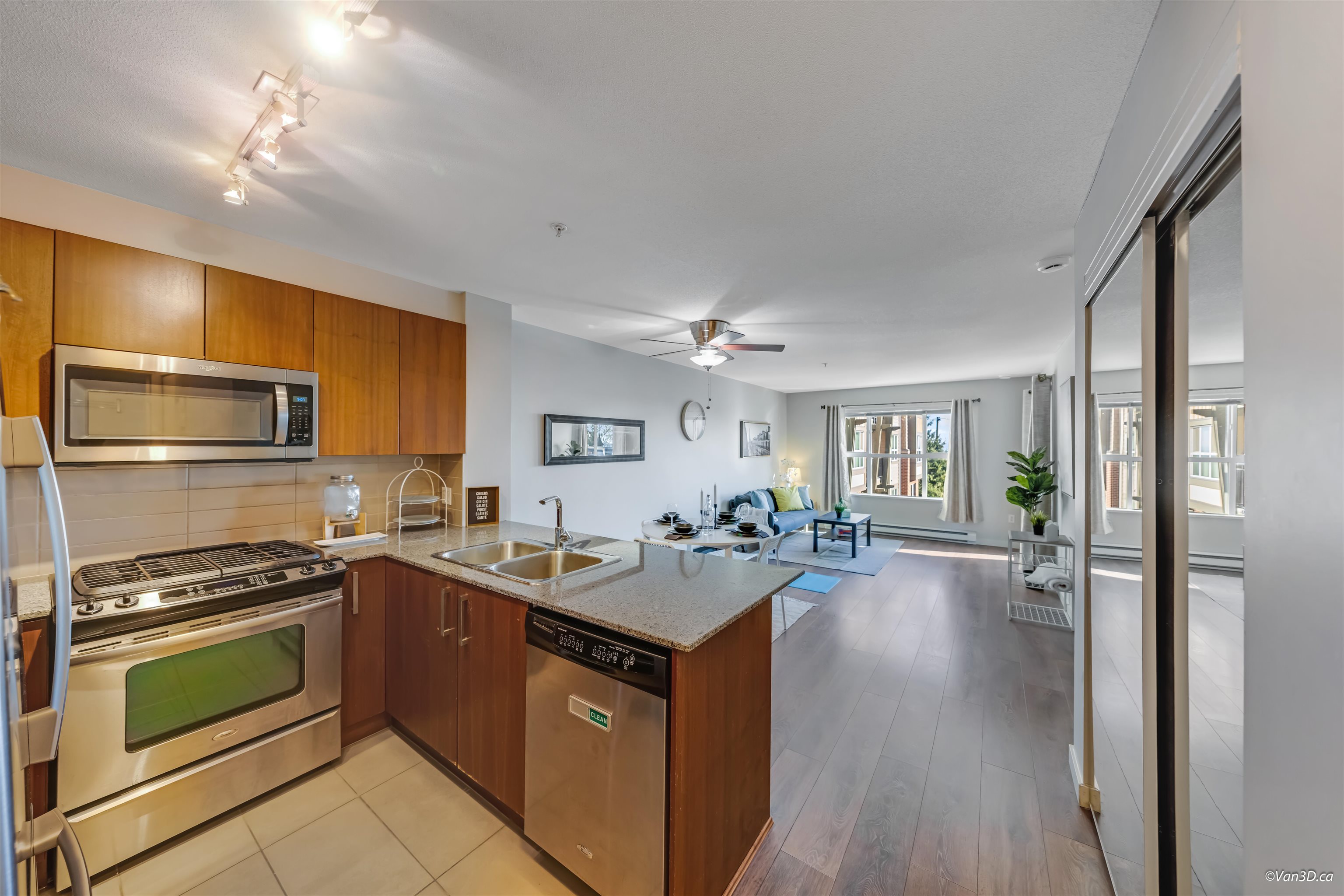 Additional image 6 of 303-5889 Irmin Street, Burnaby, BC, V5J 0C1