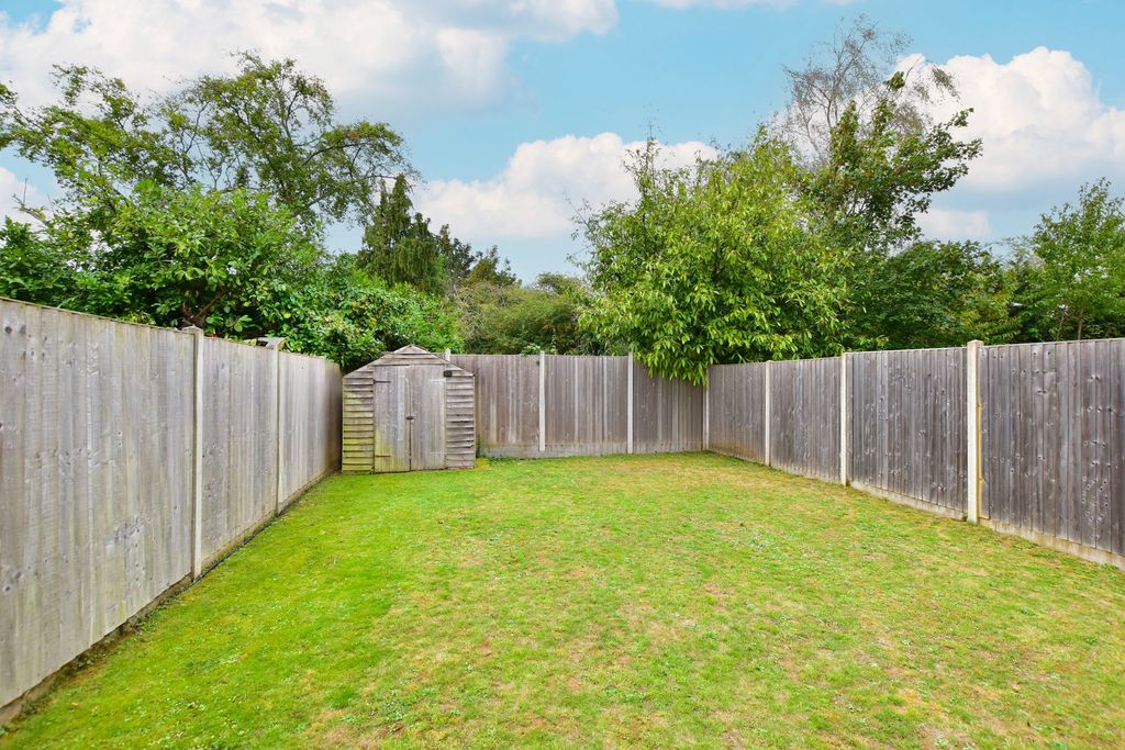 Additional image 21 of 4 bed semi-detached house for salePopes Road, Abbots Langley WD5