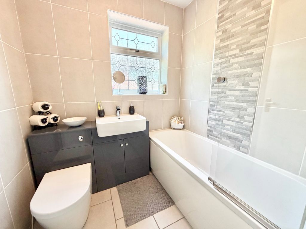 Additional image 28 of 4 bed detached house for saleMayflower Drive, Pensnett, Brierley Hill DY5