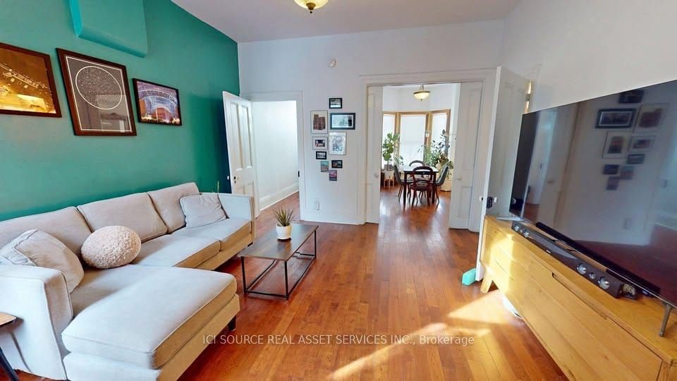 132 Ferguson Avenue N, Hamilton, ON, L8R 1L7