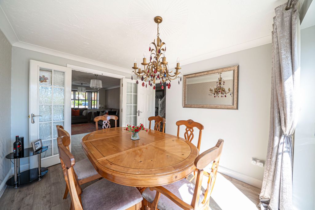 Additional image 5 of 4 bed detached house for saleJutland Crescent, Andover SP10