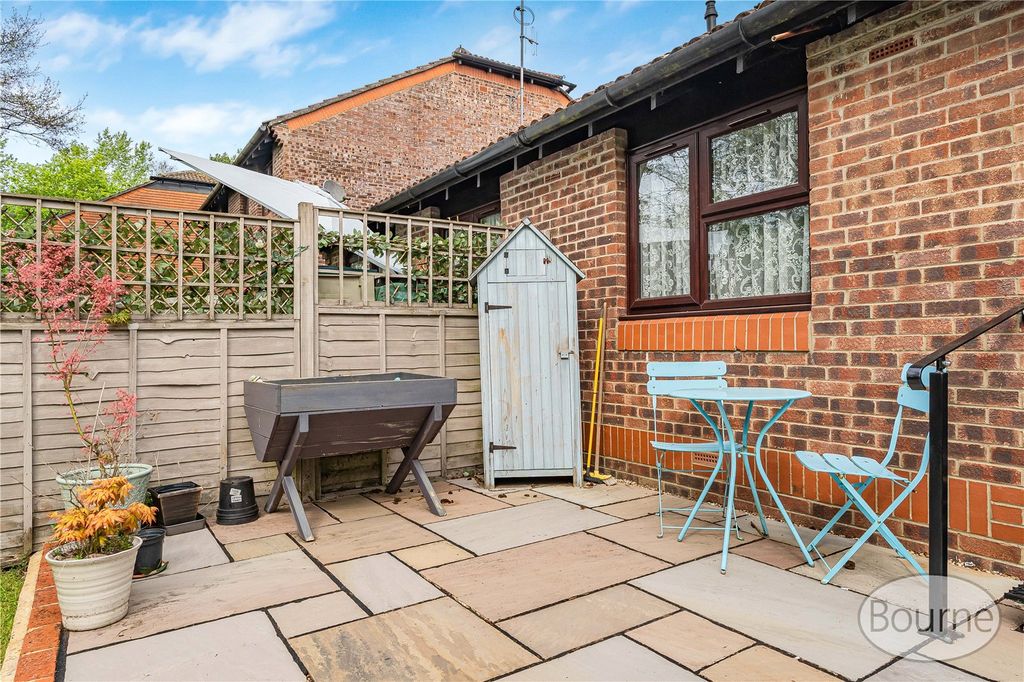 Additional image 16 of 2 bed bungalow for saleBainton Mead, Goldsworth Park, Woking, Surrey GU21