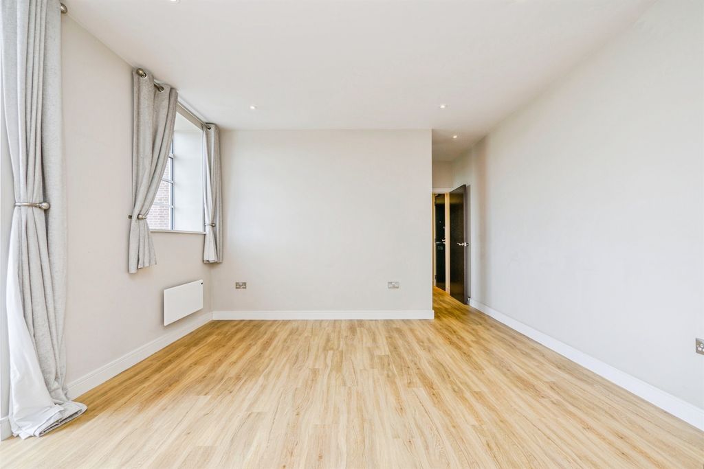 Additional image 2 of 1 bed flat for saleRomilly Crescent, Cardiff CF11