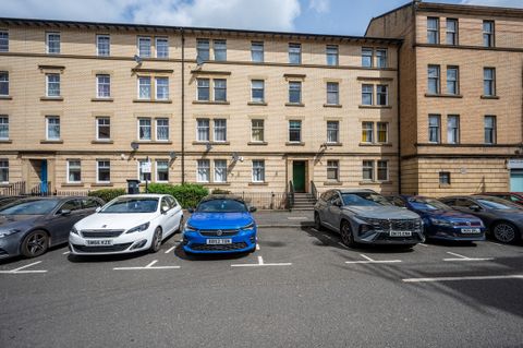 Carnarvon Street, Glasgow G3