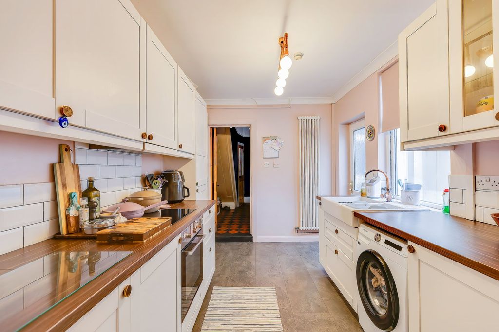 Additional image 12 of 3 bed terraced house for saleNew Zealand Road, Heath, Cardiff CF14