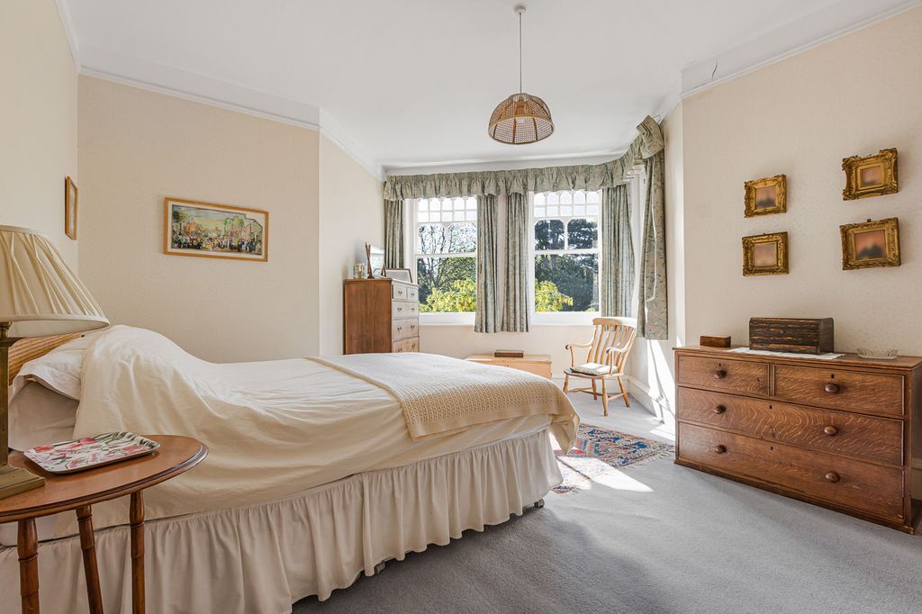 Additional image 36 of 6 bed detached house for salePark Crescent, Abingdon OX14
