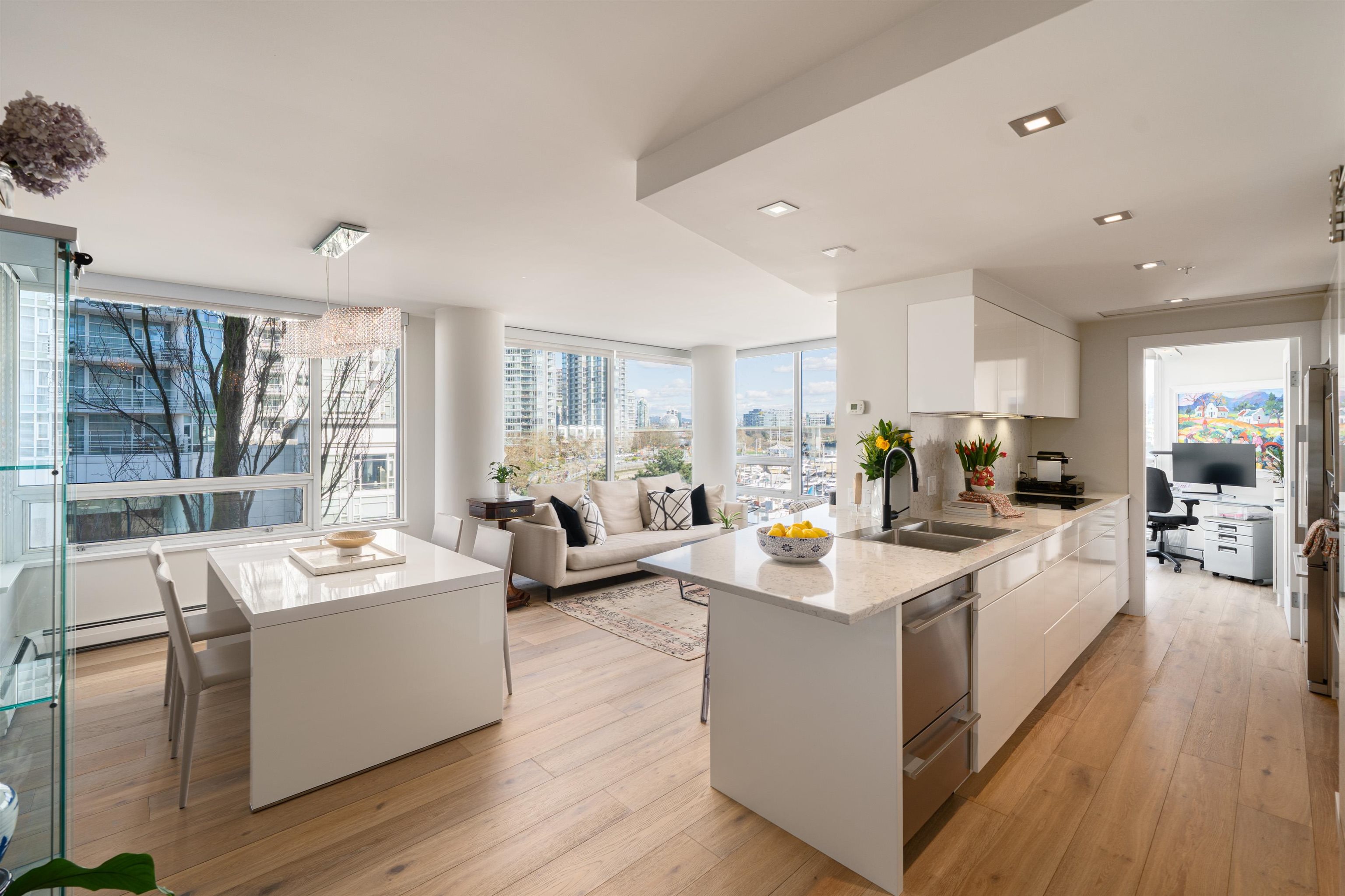 Additional image 6 of 505-1201 Marinaside Crescent, Vancouver, BC, V6Z 2V2