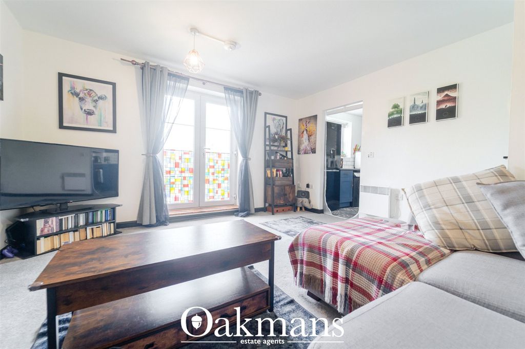 2 bed flat for saleDesign Close, Bromsgrove, Worcestershire B60 photo 5