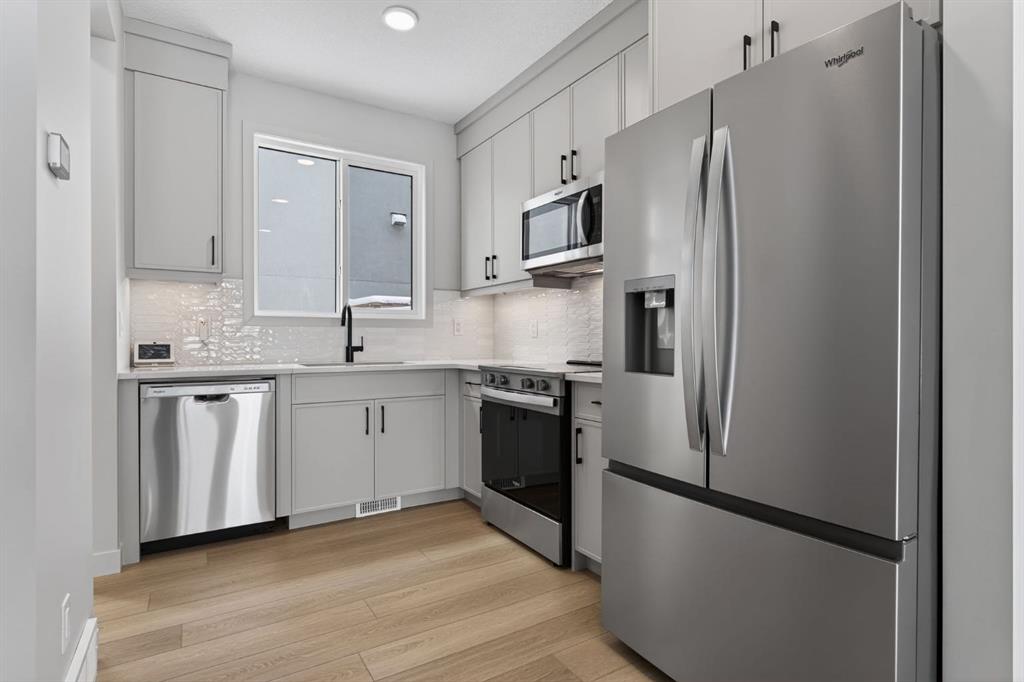 Additional image 5 of 645 53 Avenue SW, Calgary, AB, T2V0C2
