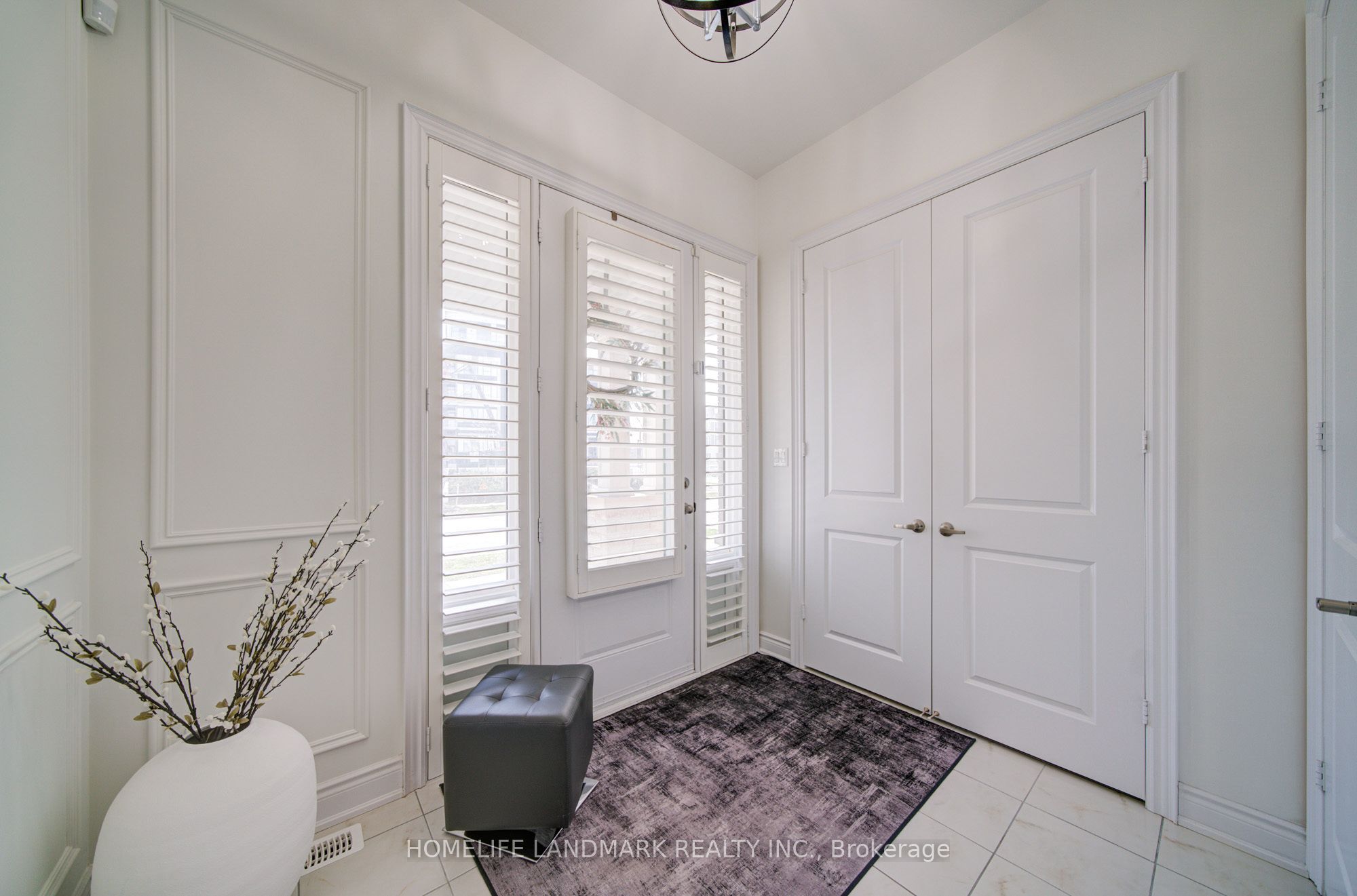 Additional image 3 of 1369 Yellow Rose Circle, Oakville, ON, L6M 5L3