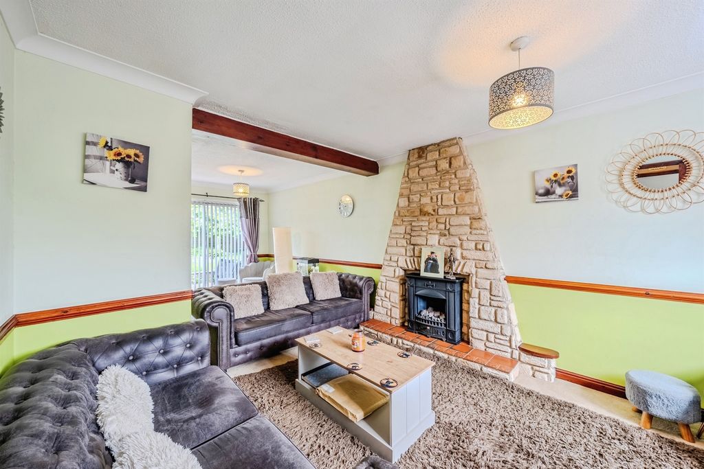 Additional image 5 of 6 bed detached house for salePlover Crescent, Caldicot NP26