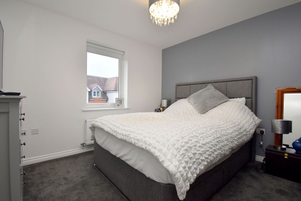 Additional image 7 of 2 bed flat for saleSullivan Court, Biggleswade SG18