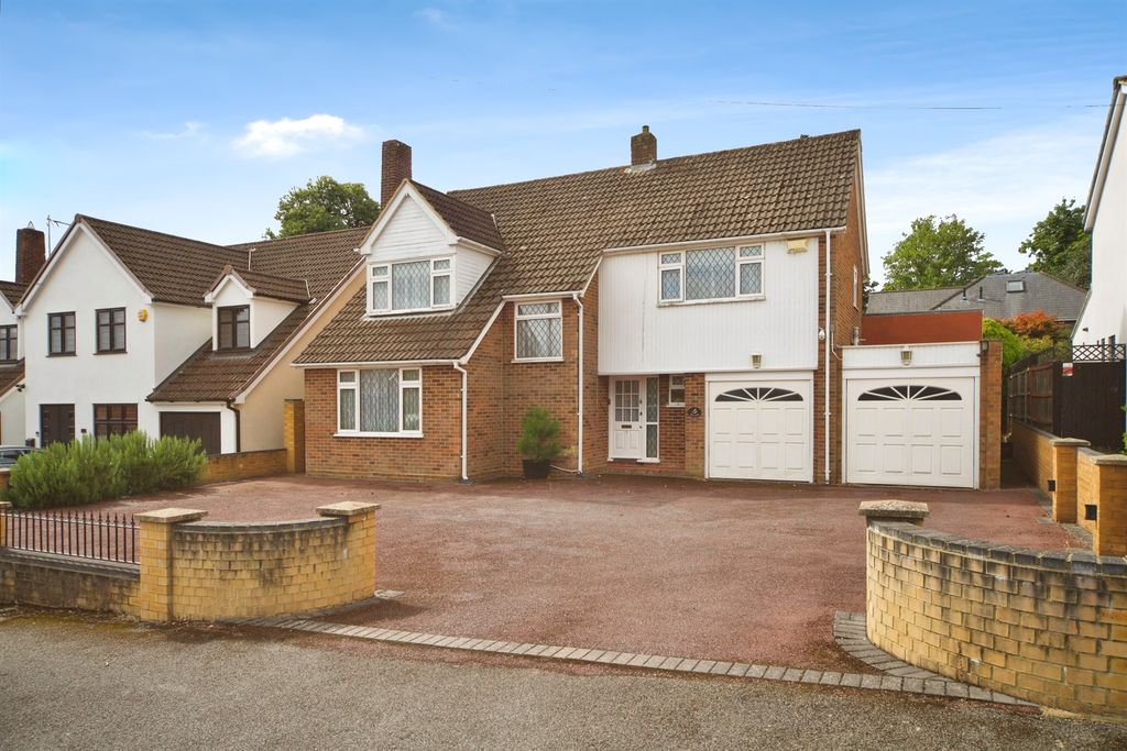 4 bed detached house for saleWoodstock Road, Broxbourne EN10