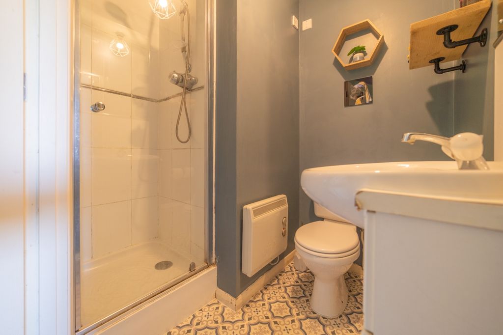 Additional image 22 of 2 bed flat for saleJim Driscoll Way, Cardiff CF11