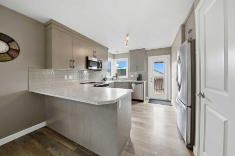 Additional image 8 of 226 Livingston Close, Red Deer, AB, T4R 0S8