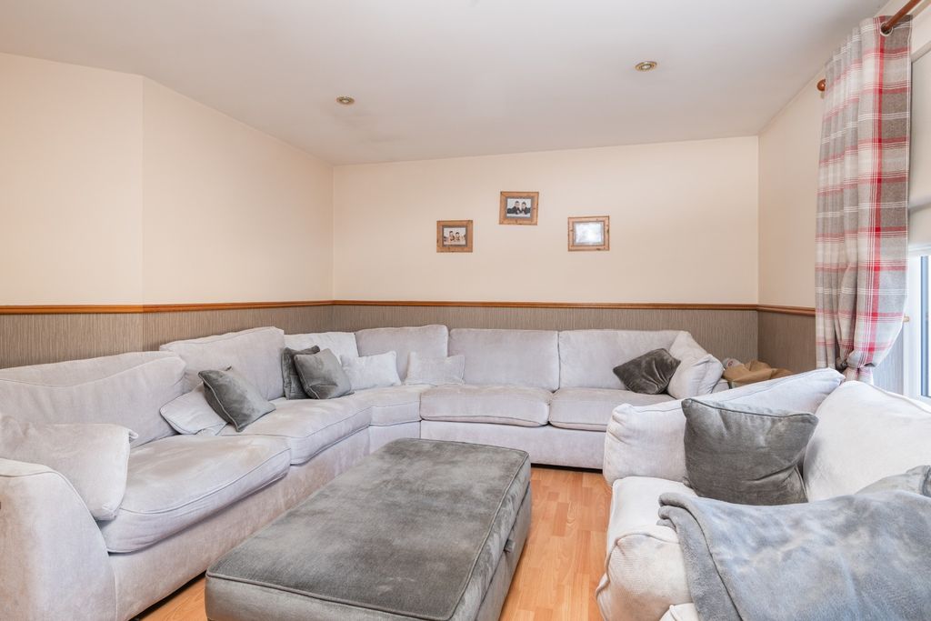 Additional image 5 of 3 bed detached house for sale32 Victoria Gardens, Banff, Aberdeenshire AB45