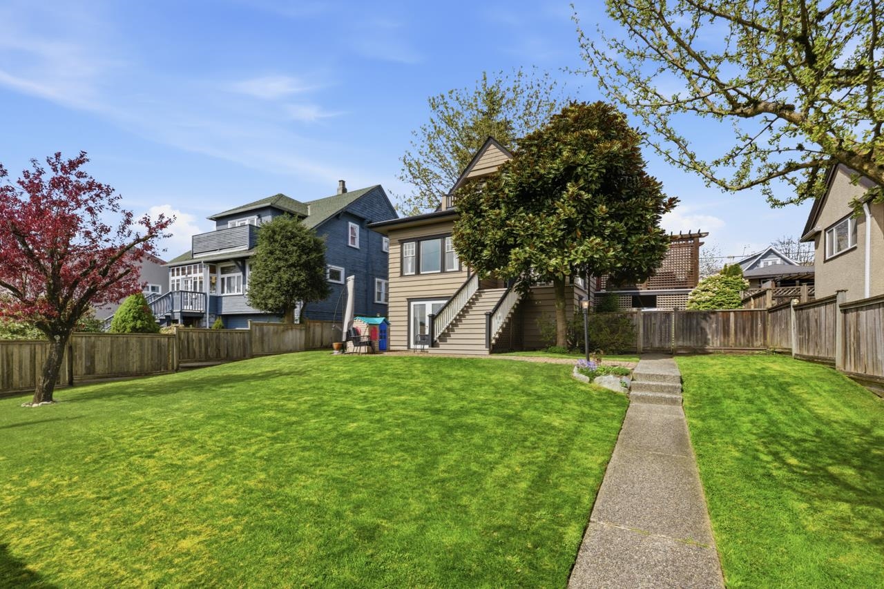 Additional image 2 of 424 Keith Road E, North Vancouver, BC, V7L 1V9