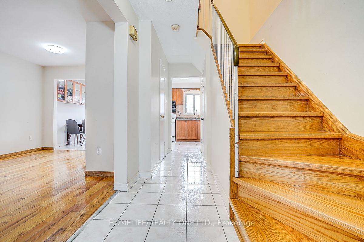 Additional image 3 of 35 Fieldview Crescent N, Markham, ON, L3R 3H6