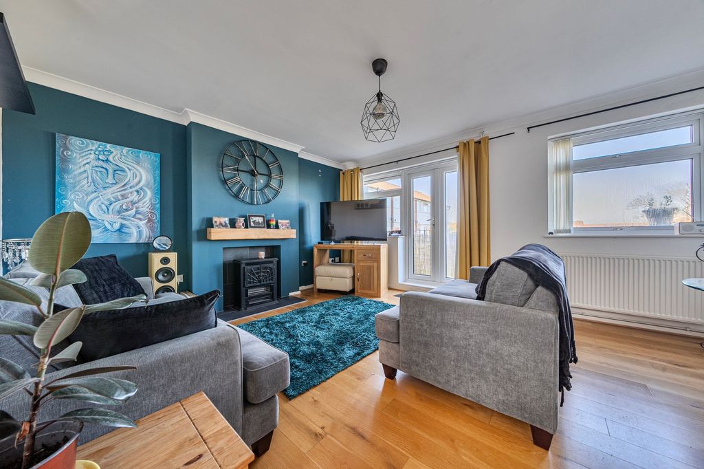 Additional image 3 of 2 bed maisonette for saleSt. Thomas Court, Pagham, Bognor Regis PO21
