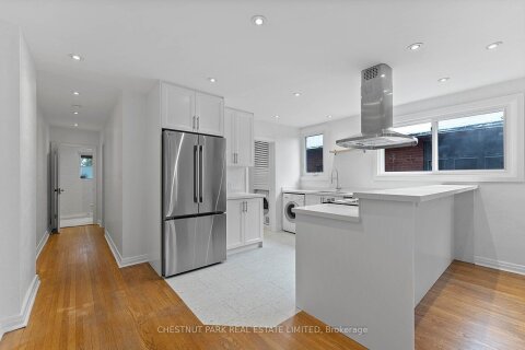 Additional image 8 of Upper-26 Strathgowan Avenue, Toronto, ON, M4N 1B9