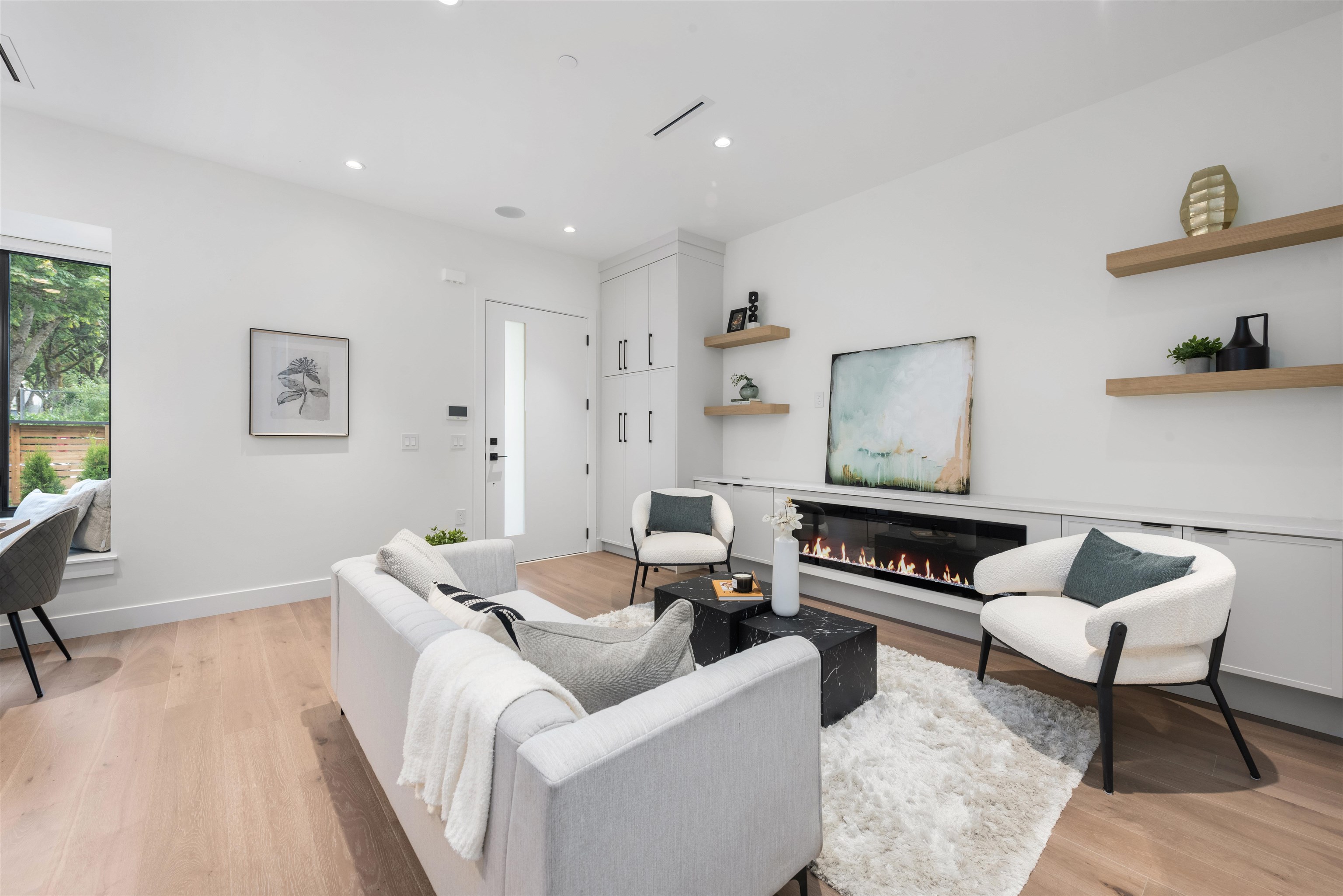 Additional image 2 of 1-878 37 Avenue E, Vancouver, BC, V5W 1G2
