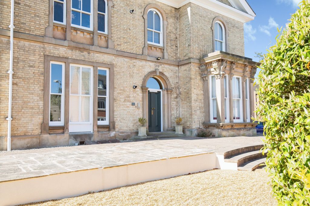 Additional image 17 of 2 bed flat for saleOrchard House, Charlotte Way, Atherstone CV9
