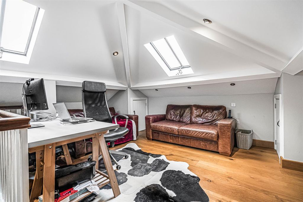 Additional image 33 of 4 bed property for saleQueens Avenue, Bicester OX26