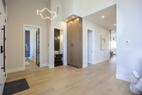 Additional image 8 of 8093 14th Avenue, Burnaby, BC, V3N 2B5