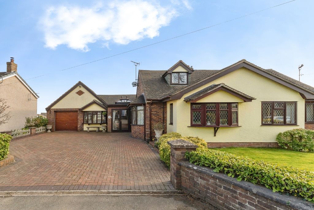 3 bed bungalow for saleMold Road, Buckley, Flintshire CH7