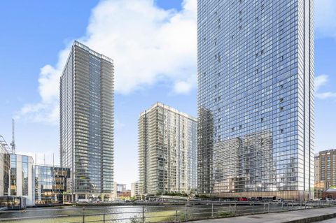 Landmark Building, West Tower, 24 Marsh Wall, Canary Wharf, South Quay, London E14