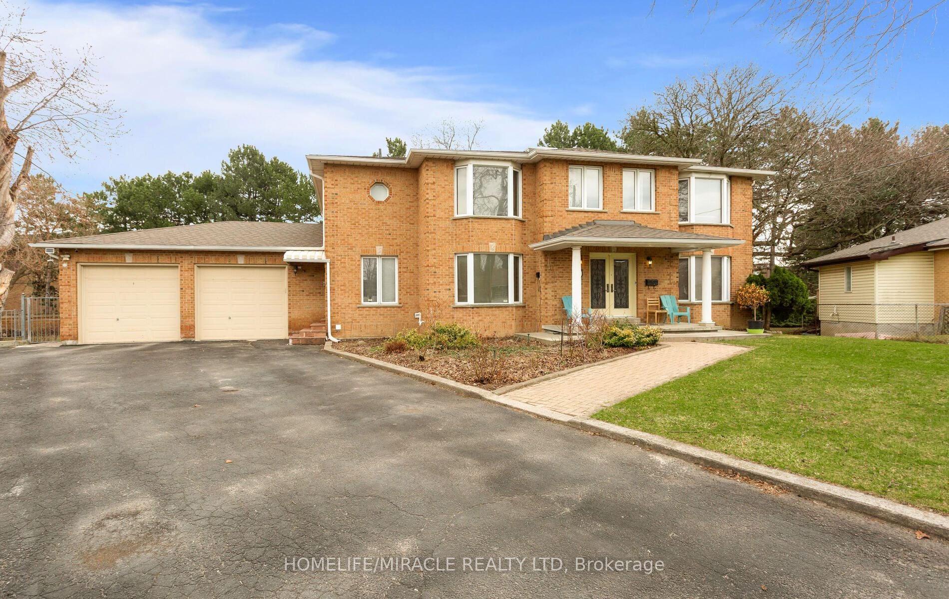 85 Harlow Crescent, Toronto, ON, M9V 2Y8 photo 2