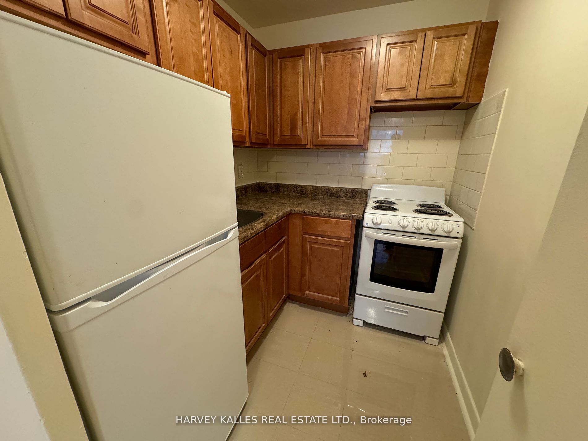 Additional image 5 of 201-51 Gamble Avenue, Toronto, ON, M4K 2H4