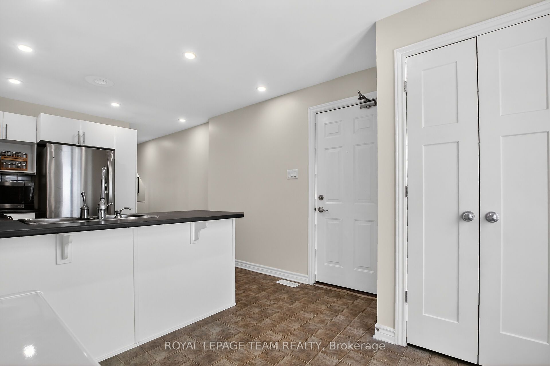 Additional image 5 of 627B Chapman Mills Drive, Ottawa, ON, K2J 5T1