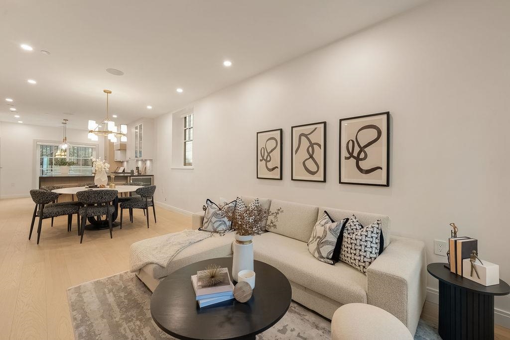 Additional image 2 of 2540 Grant Street, Vancouver, BC, V5K 3G7