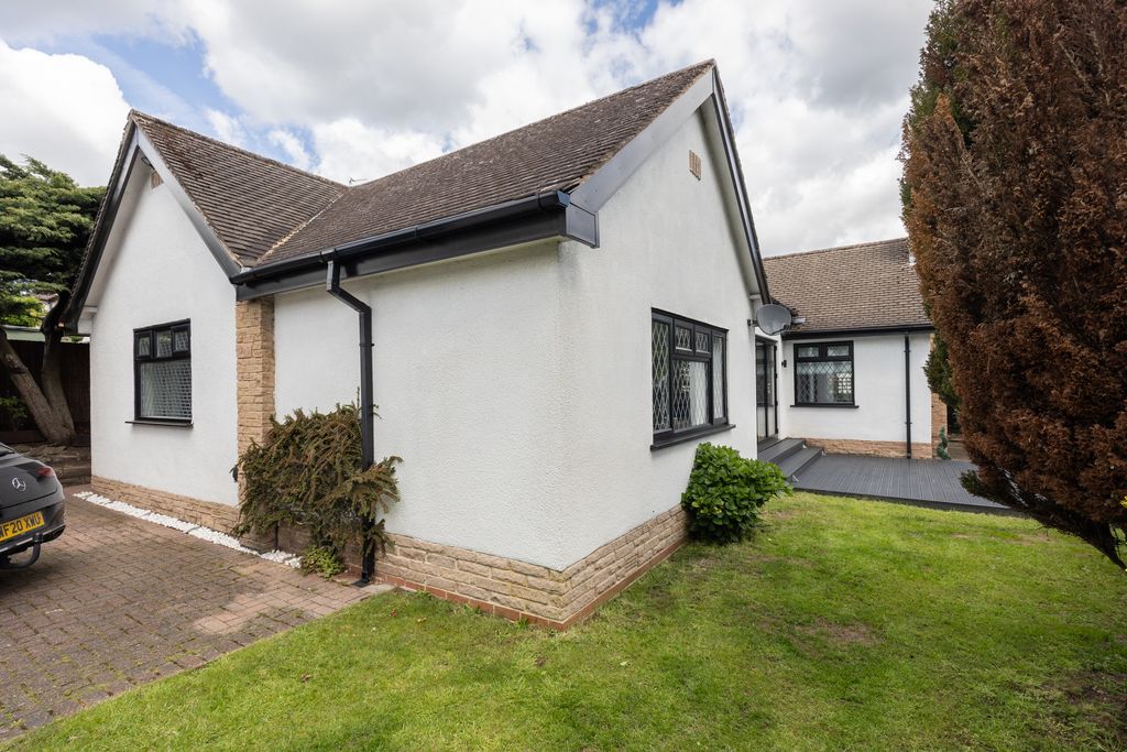 Additional image 18 of 3 bed detached bungalow for salePark Lane, Castle Donington DE74