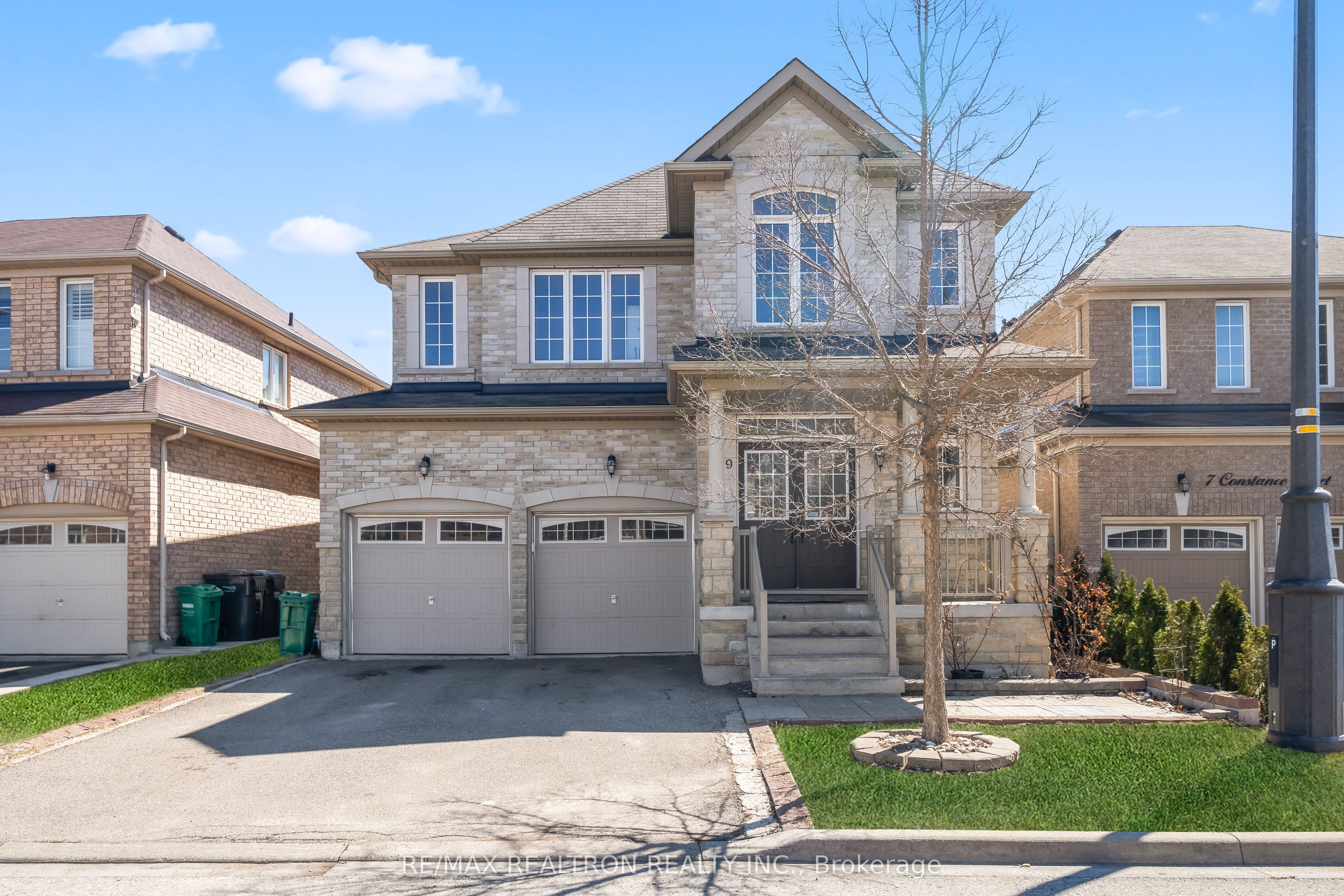 9 Constance Street, Brampton, ON, L6P 3C9