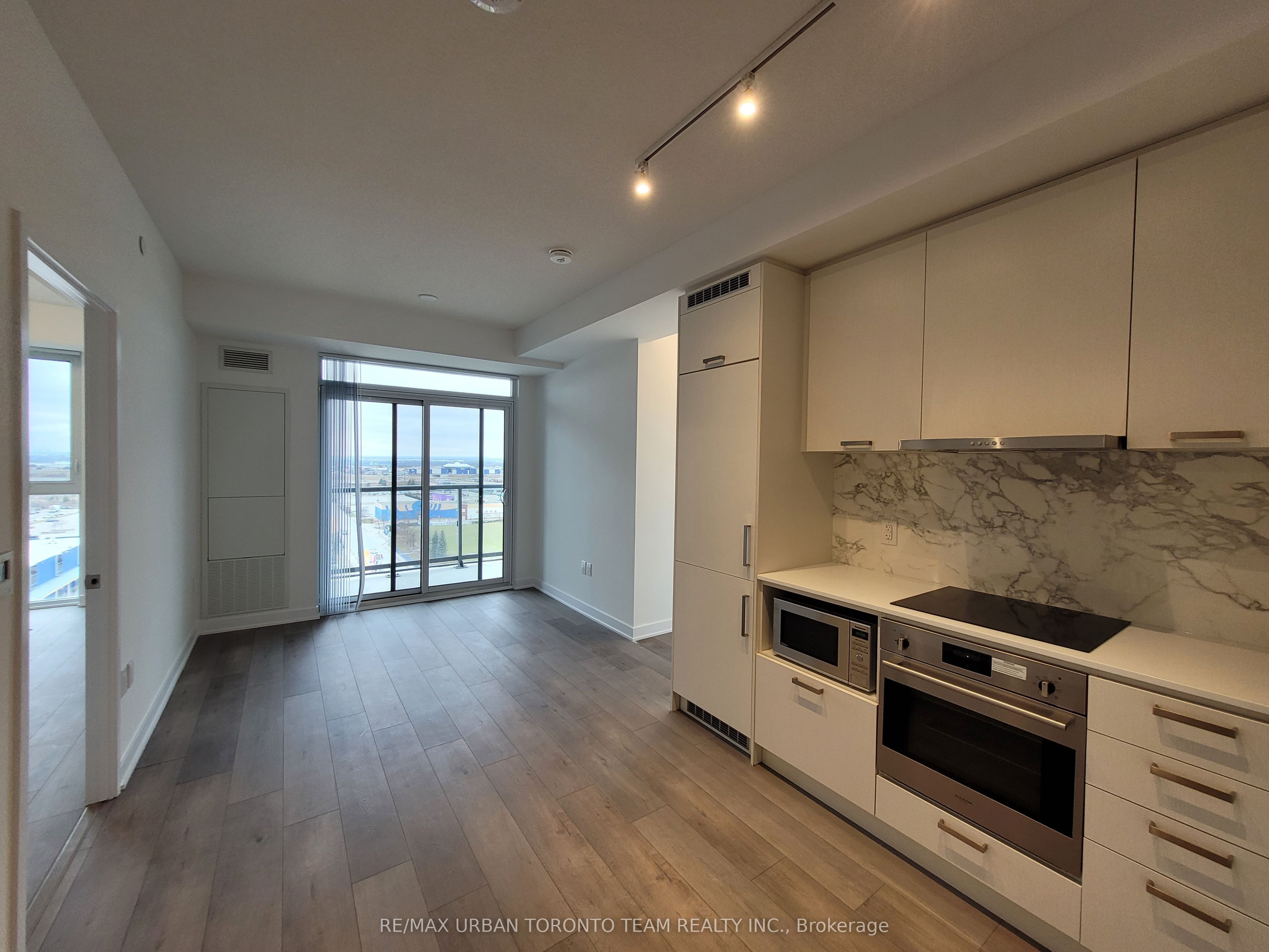 Additional image 3 of 1016-10 Honeycrisp Crescent, Vaughan, ON, L4K 0M7