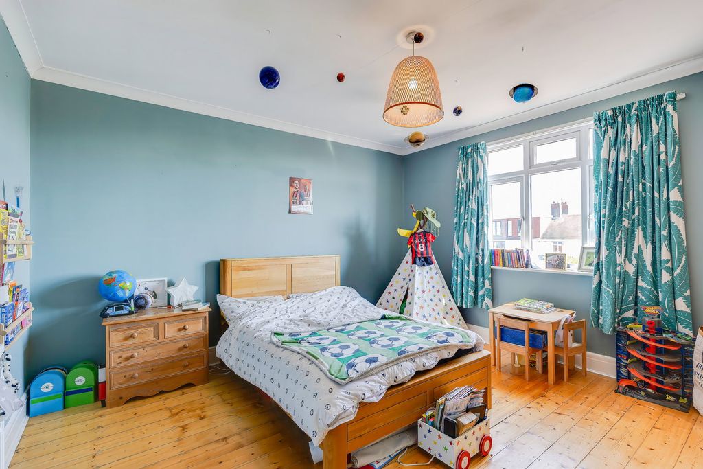 Additional image 21 of 3 bed detached house for saleEarls Court Road, Penylan, Cardiff CF23