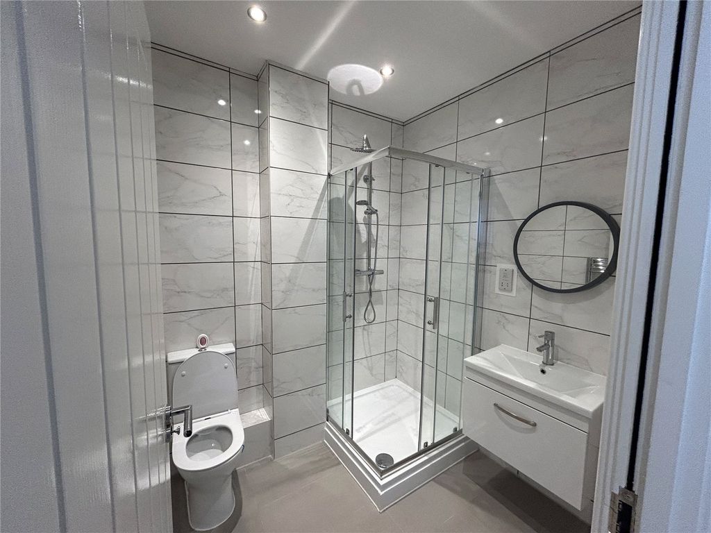 Additional image 4 of 2 bed flat for saleThe Trinity, Woodland Road West, Colwyn Bay, Conwy LL29